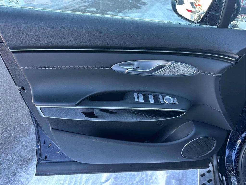 2025 Genesis GV70 2.5T