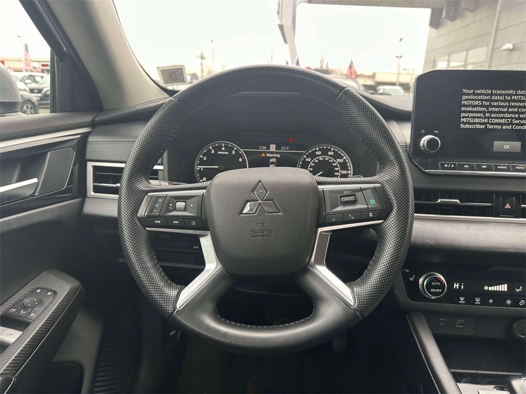 2023 Mitsubishi Outlander SE