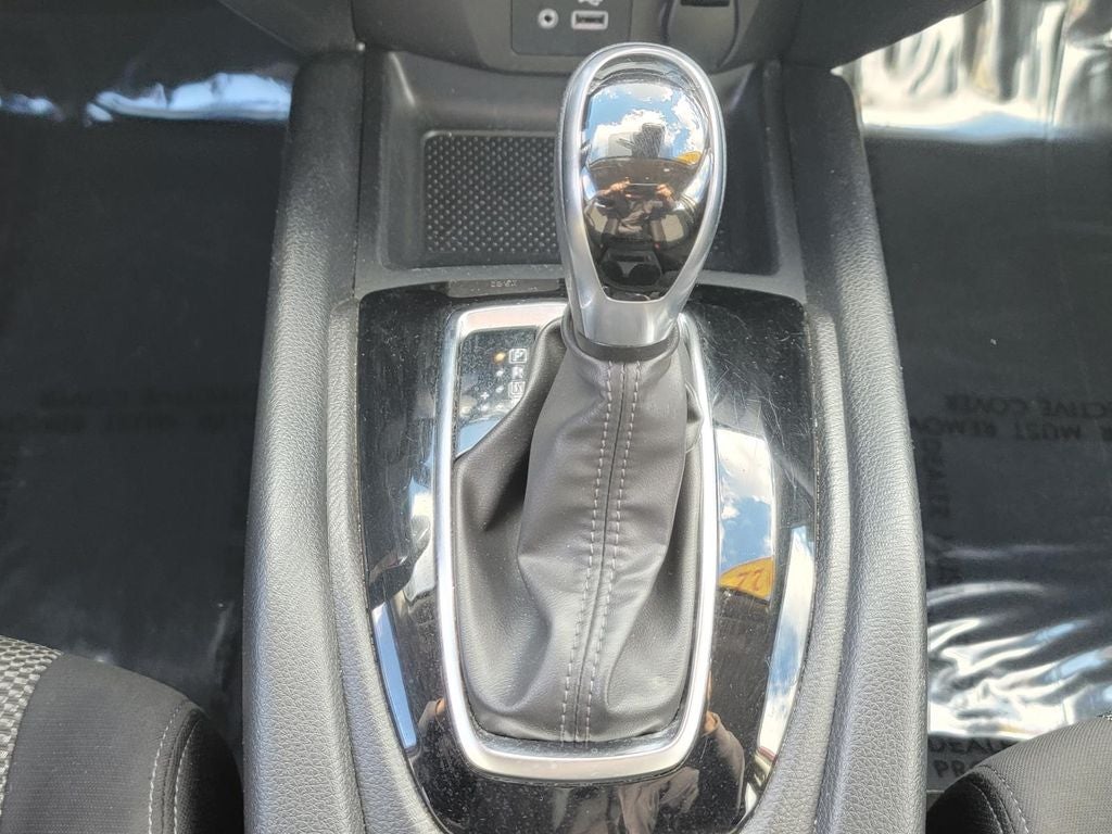 2022 Nissan Rogue Sport SV