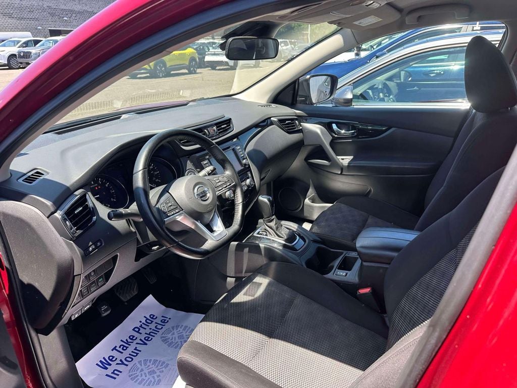 2021 Nissan Rogue Sport SV
