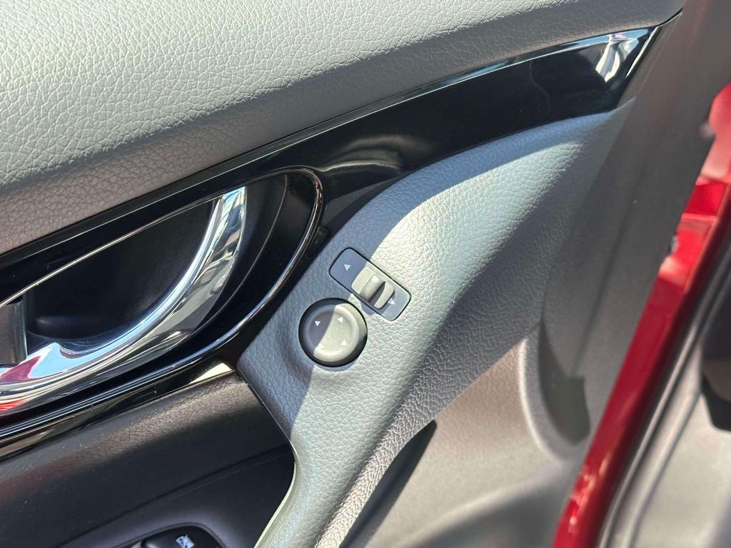 2021 Nissan Rogue Sport SV