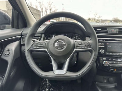 2017 Nissan Rogue Sport SV