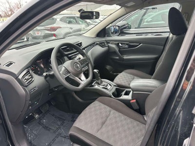 2017 Nissan Rogue Sport SV