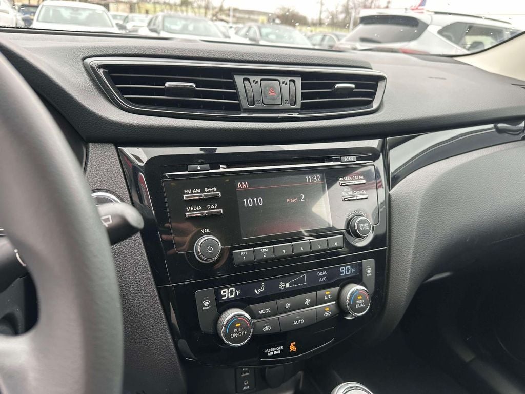 2017 Nissan Rogue Sport SV