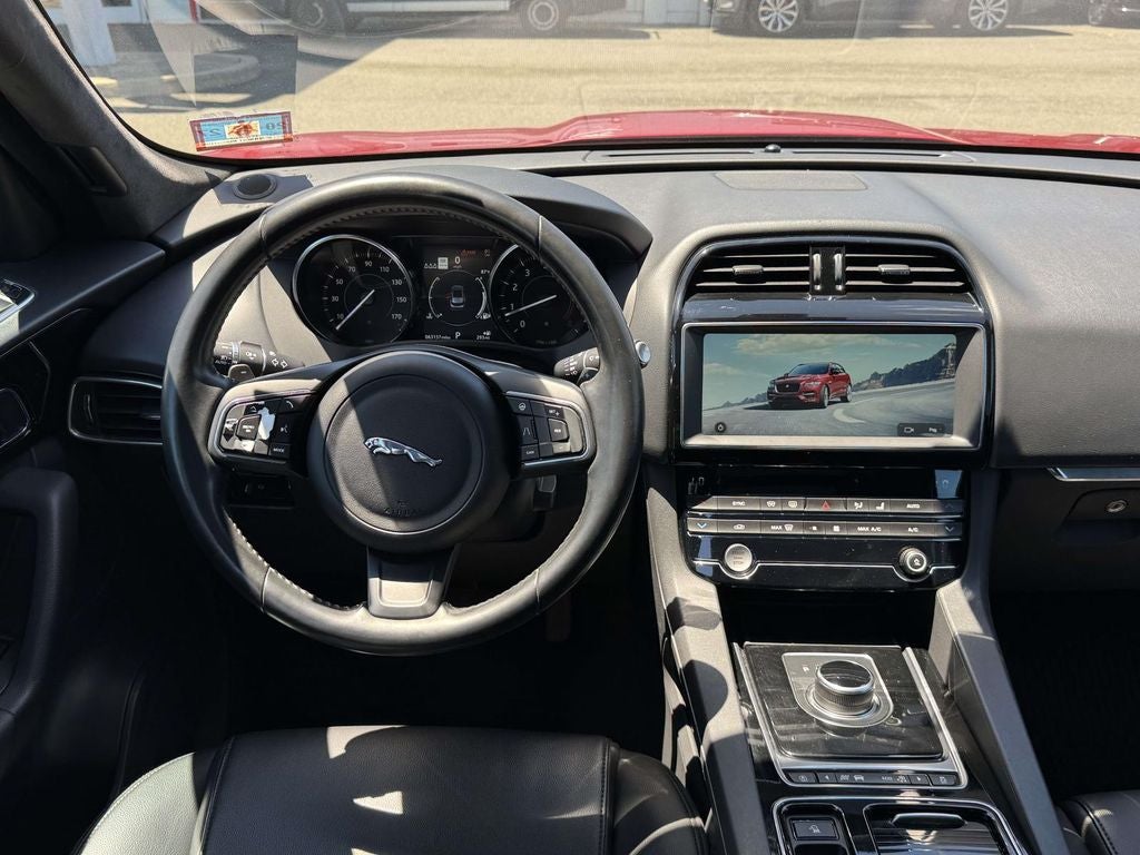 2020 Jaguar F-PACE 25t Premium