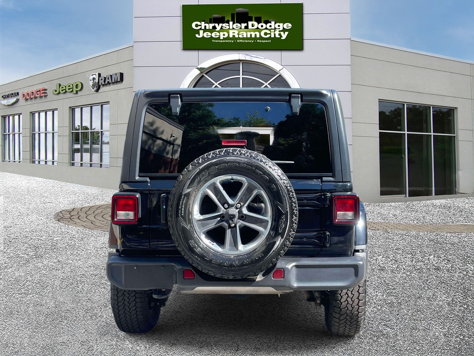 2022 Jeep Wrangler Unlimited Sahara 4x4