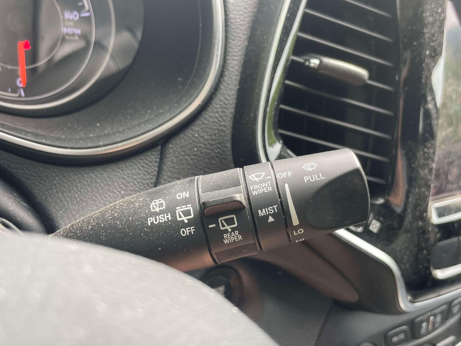 2019 Jeep Cherokee Limited FWD