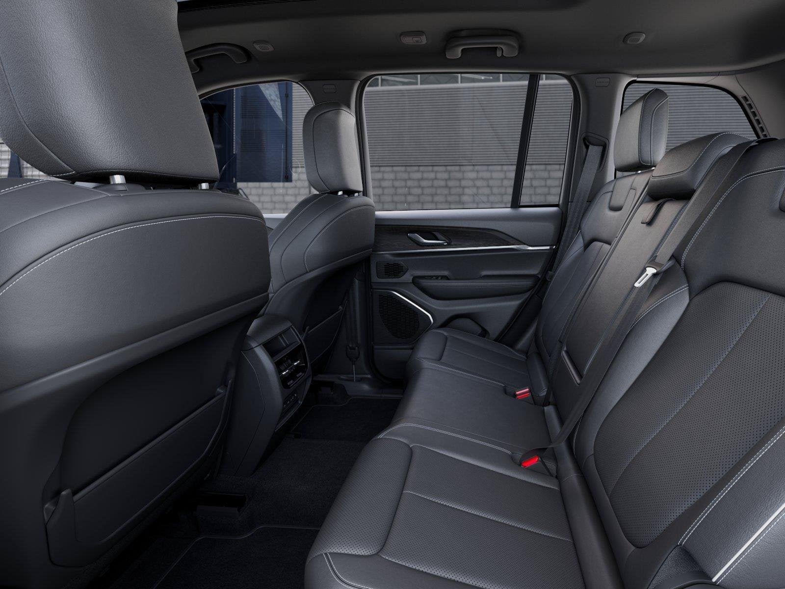2027 Jeep Grand Cherokee GRAND CHEROKEE LIMITED RESERVE 4X4