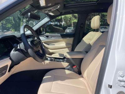2023 Jeep Grand Cherokee L Limited 4x2