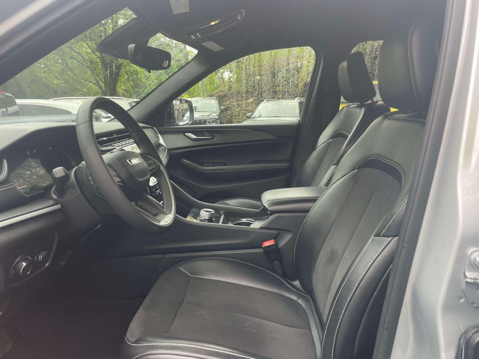 2023 Jeep Grand Cherokee L Altitude - Photo 16