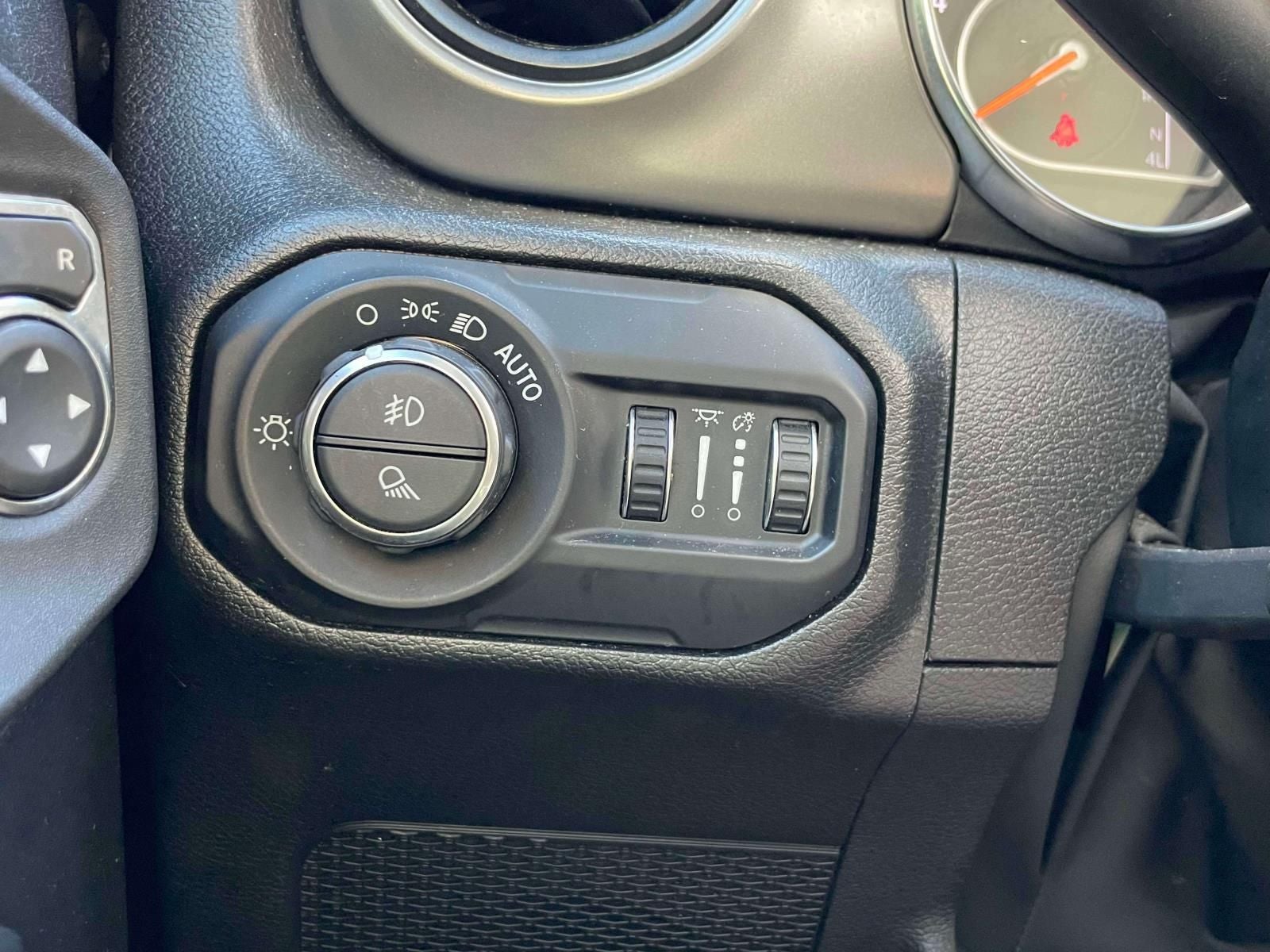 2022 Jeep Gladiator Willys 4x4