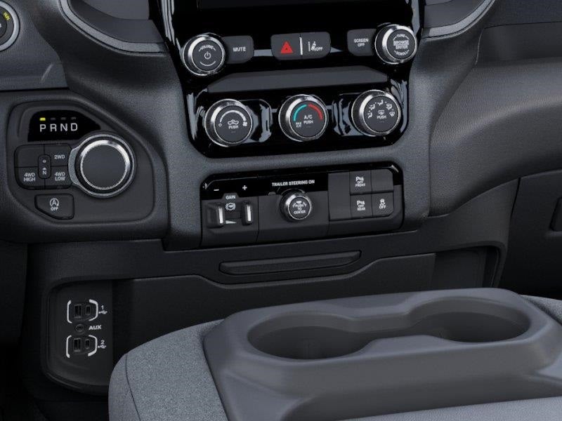 2025 RAM Ram 1500 RAM 1500 TRADESMAN CREW CAB 4X4 5'7' BOX