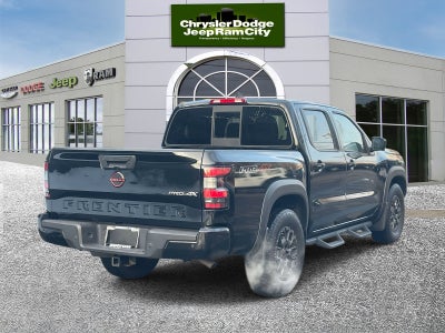 2022 Nissan Frontier Crew Cab PRO-4X 4x4