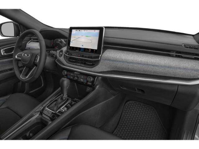 2023 Jeep Compass Latitude Lux FWD