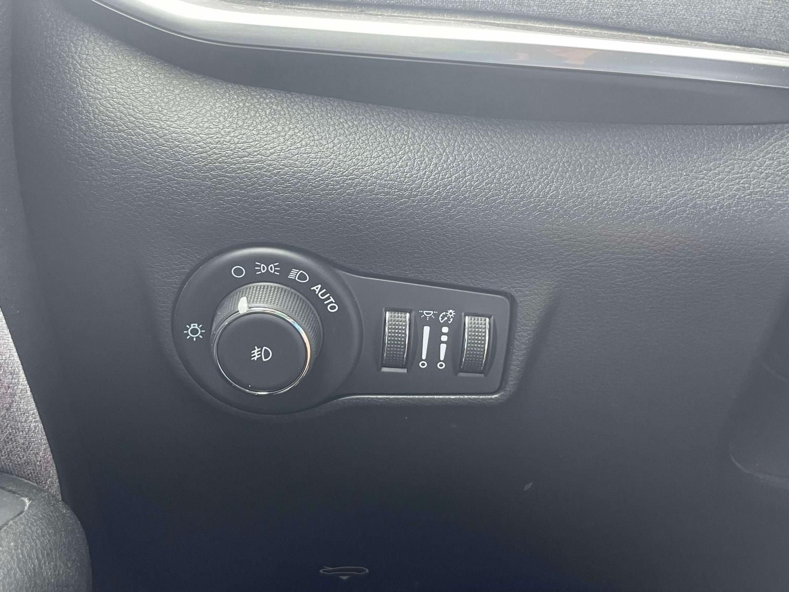 2023 Jeep Compass Latitude Lux FWD