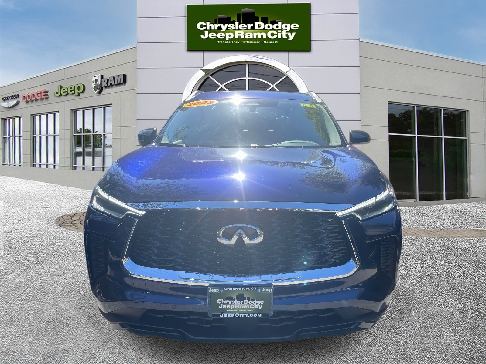 2023 INFINITI QX60 LUXE AWD