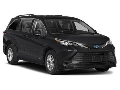2022 Toyota Sienna LE