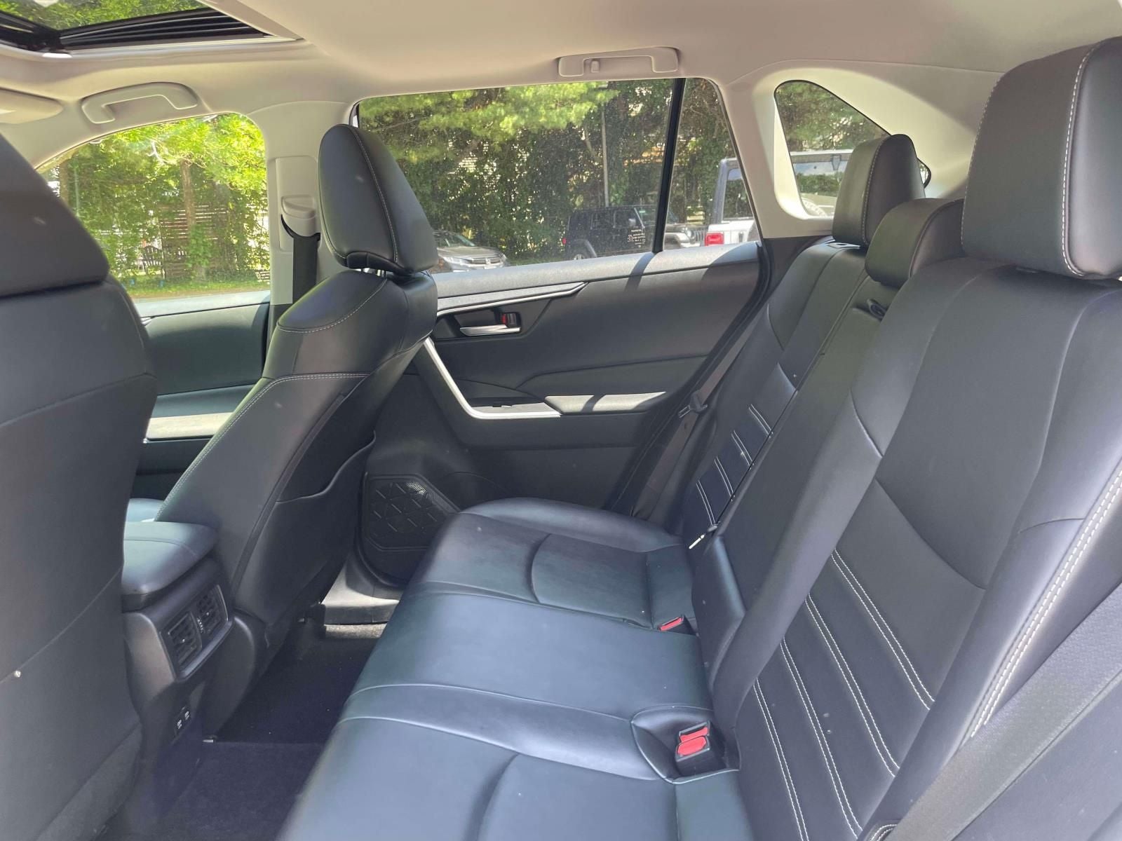 2019 Toyota RAV4 XLE Premium