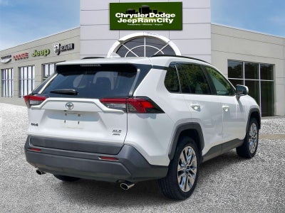 2019 Toyota RAV4 XLE Premium