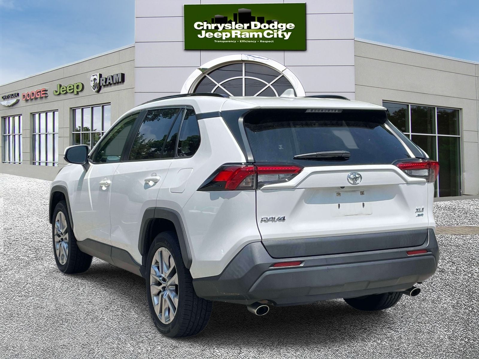 2019 Toyota RAV4 XLE Premium
