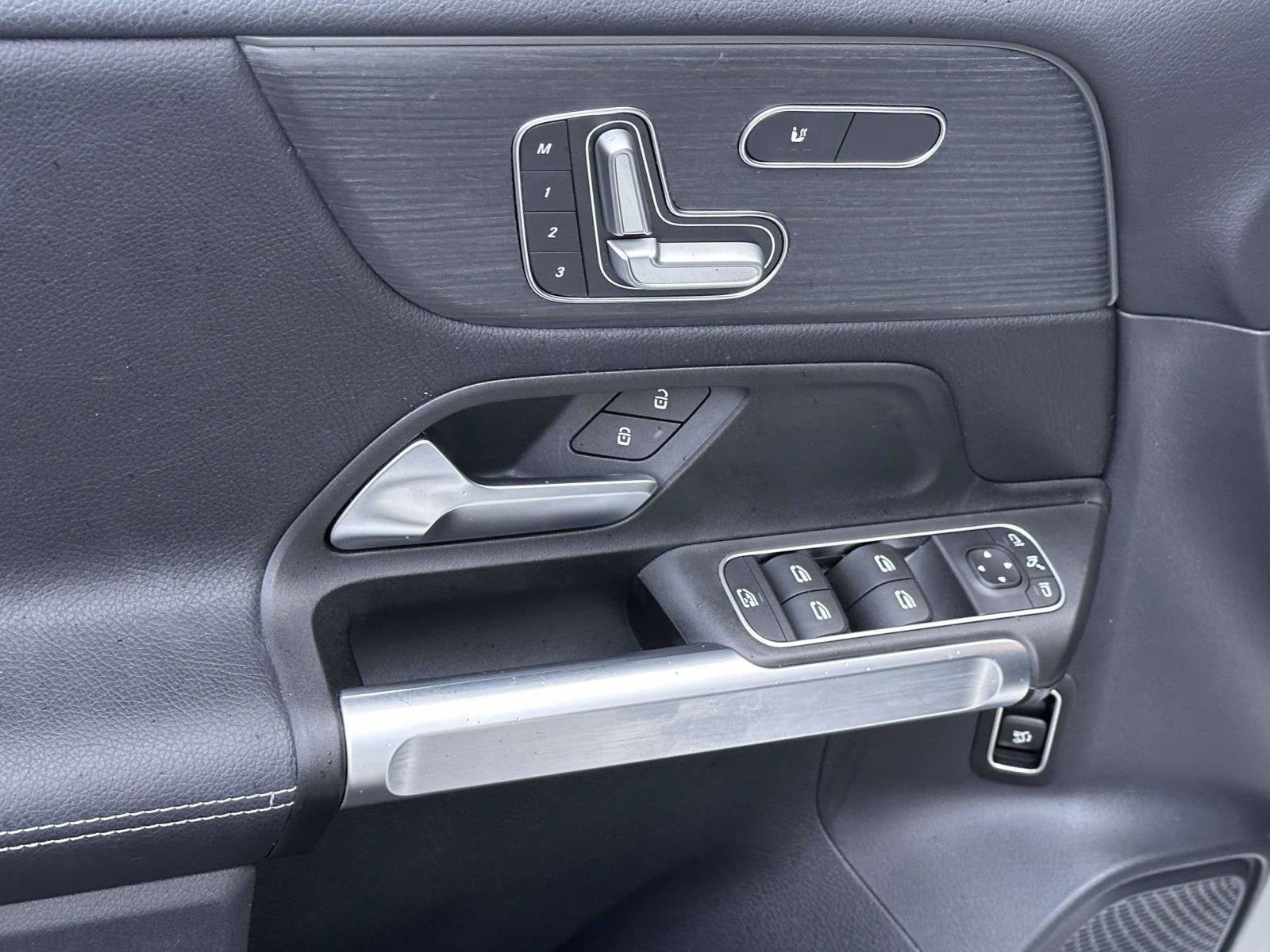 2023 Mercedes-Benz GLB 250 4MATIC®