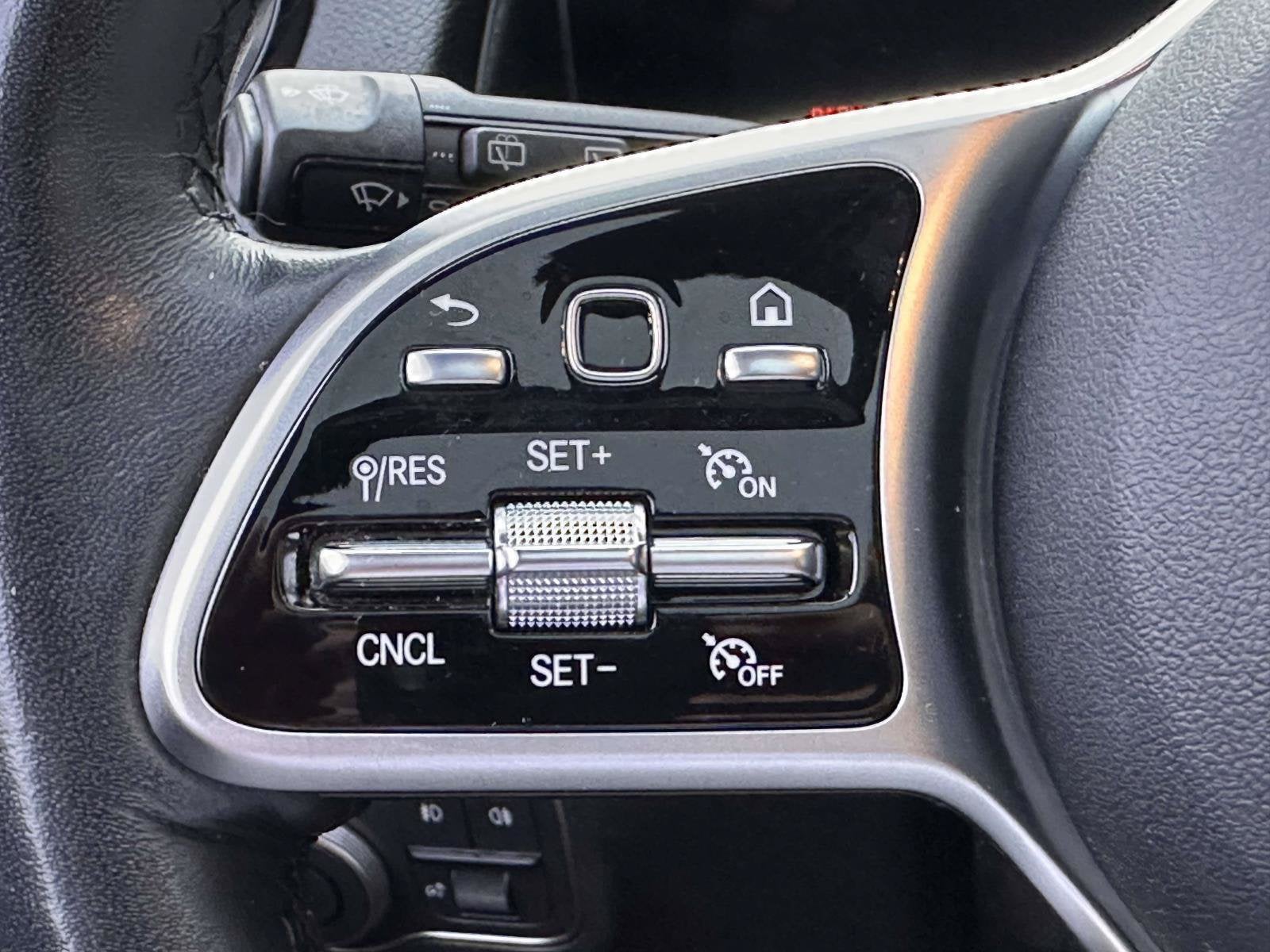 2023 Mercedes-Benz GLB 250 4MATIC®