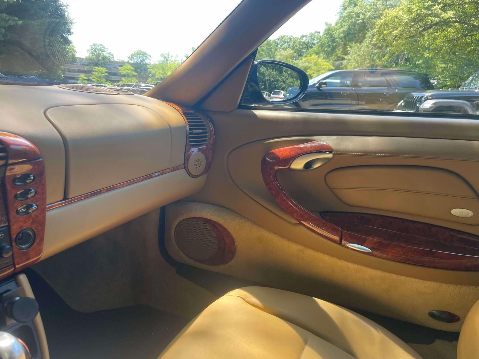 2000 Porsche 911 Carrera 4