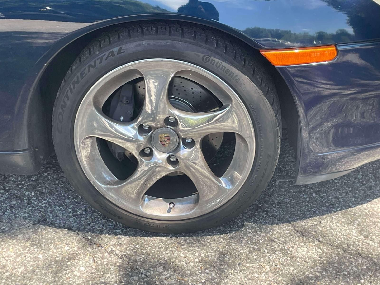 2000 Porsche 911 Carrera 4