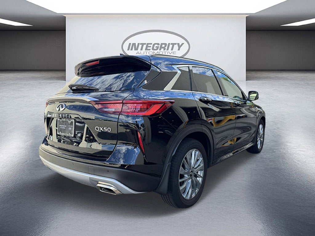 2023 INFINITI QX50 LUXE AWD