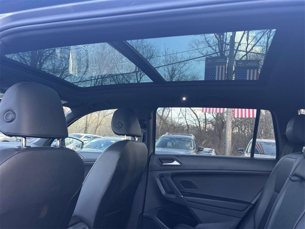 2020 Volkswagen Tiguan 2.0T SE R-Line Black 4Motion