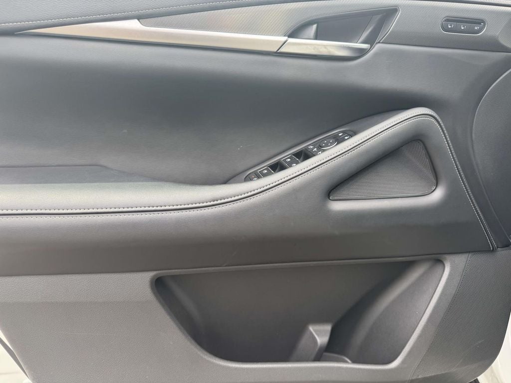 2023 INFINITI QX60 LUXE AWD