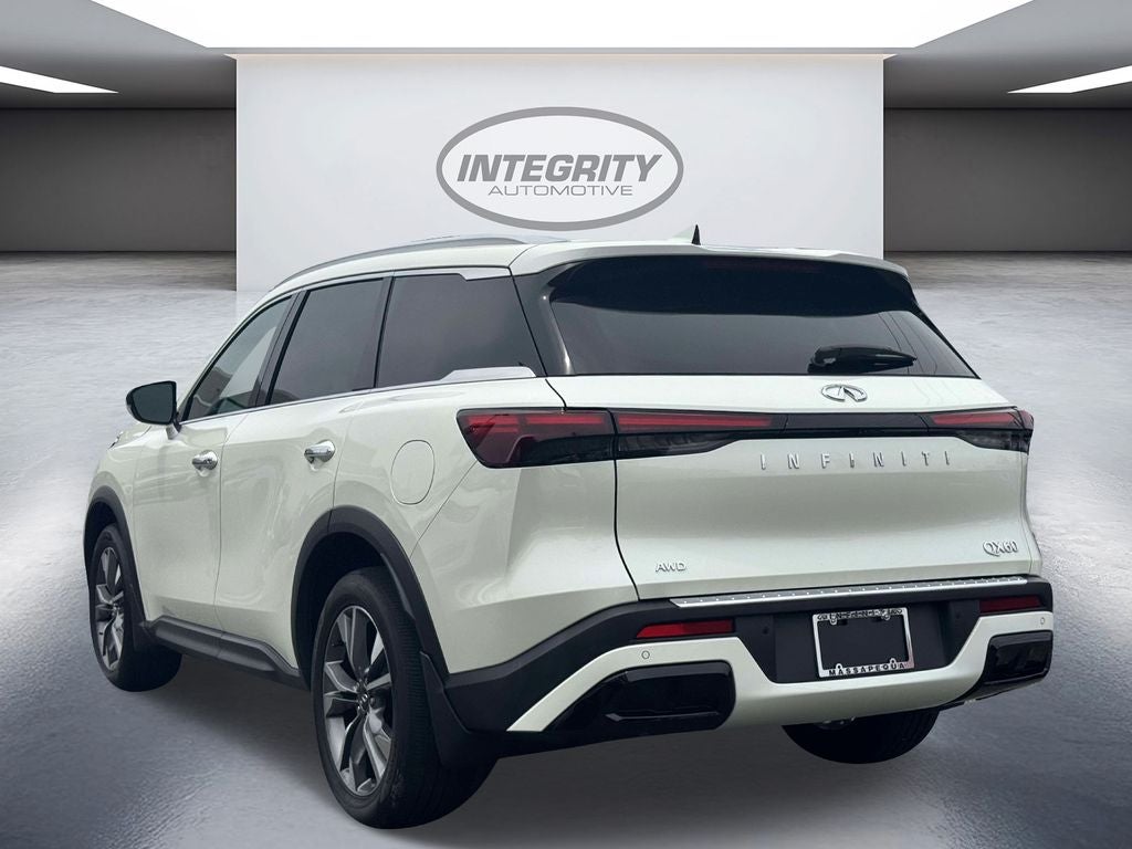 2023 INFINITI QX60 LUXE AWD
