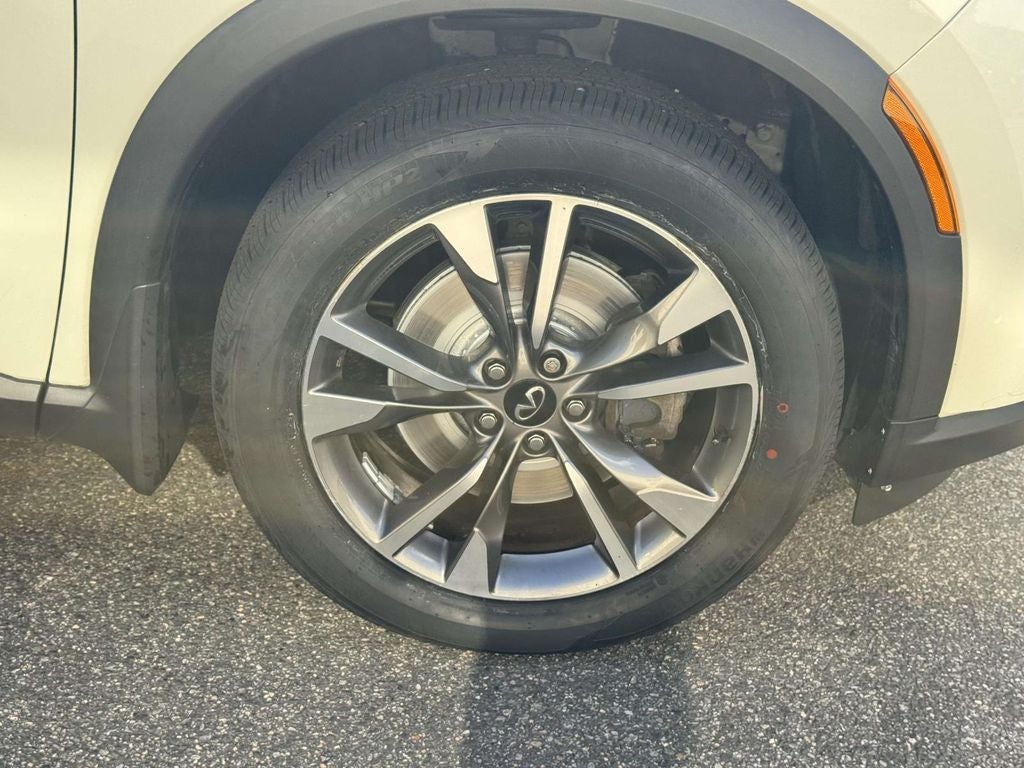 2023 INFINITI QX60 LUXE AWD