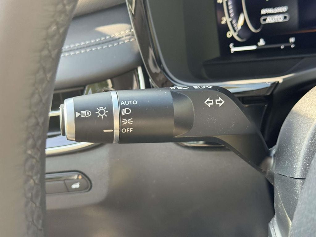 2023 INFINITI QX60 LUXE AWD