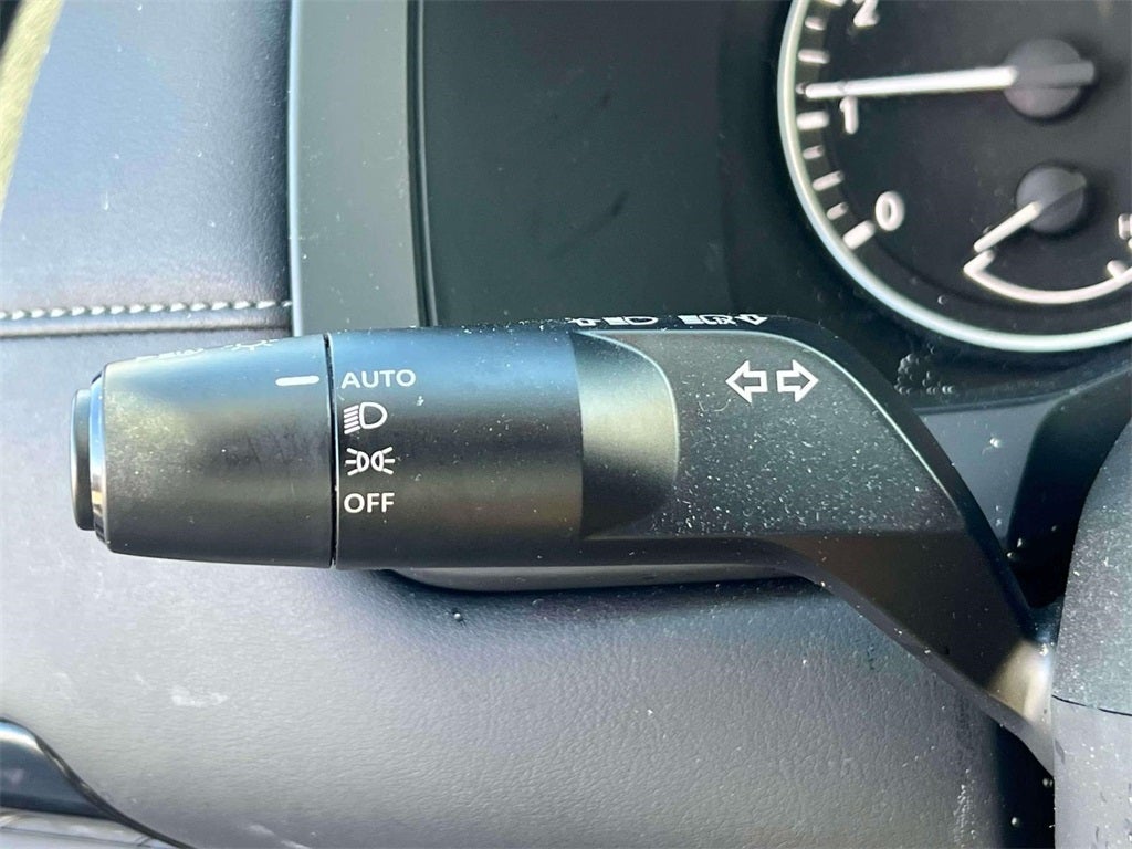 2025 Nissan Pathfinder S