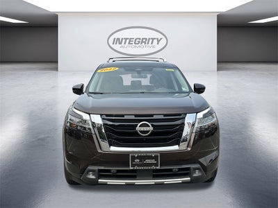 2022 Nissan Pathfinder SL