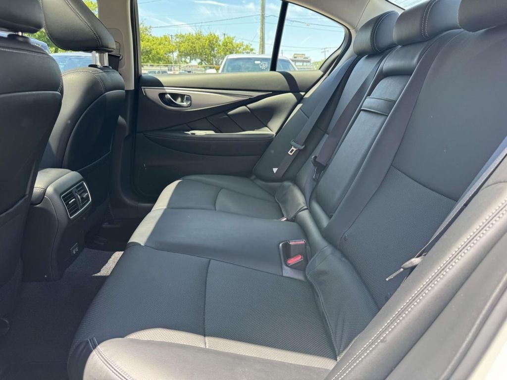 2022 INFINITI Q50 LUXE AWD