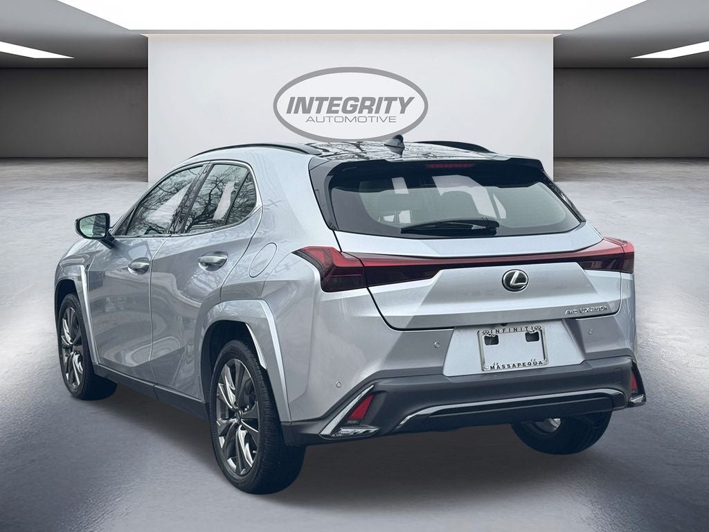 2023 Lexus UX 250h F SPORT Design