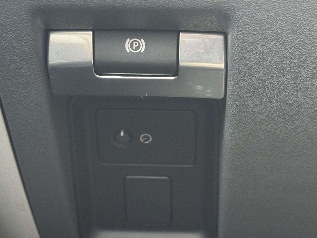 2024 Land Rover Defender 110 S