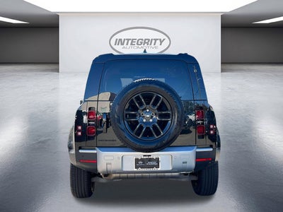 2025 Land Rover Defender 110 S