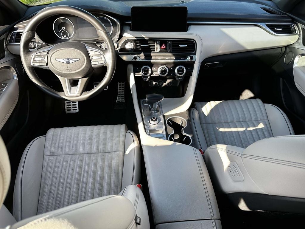 2023 Genesis G70 2.0T