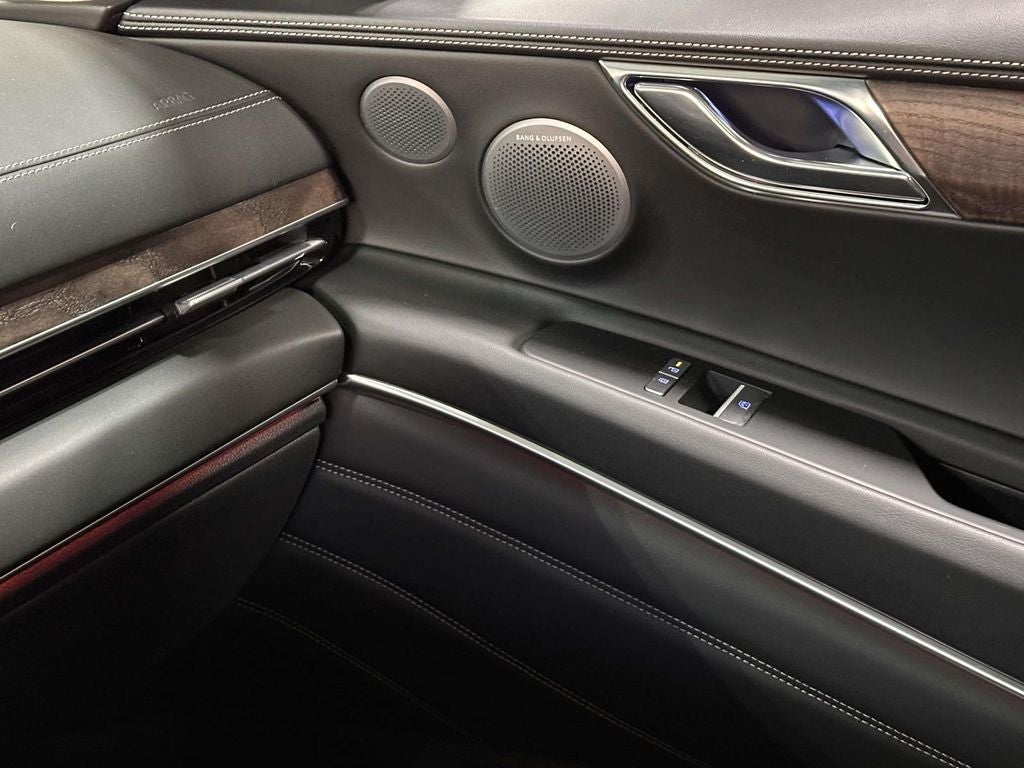 2025 Genesis GV80 2.5T Prestige