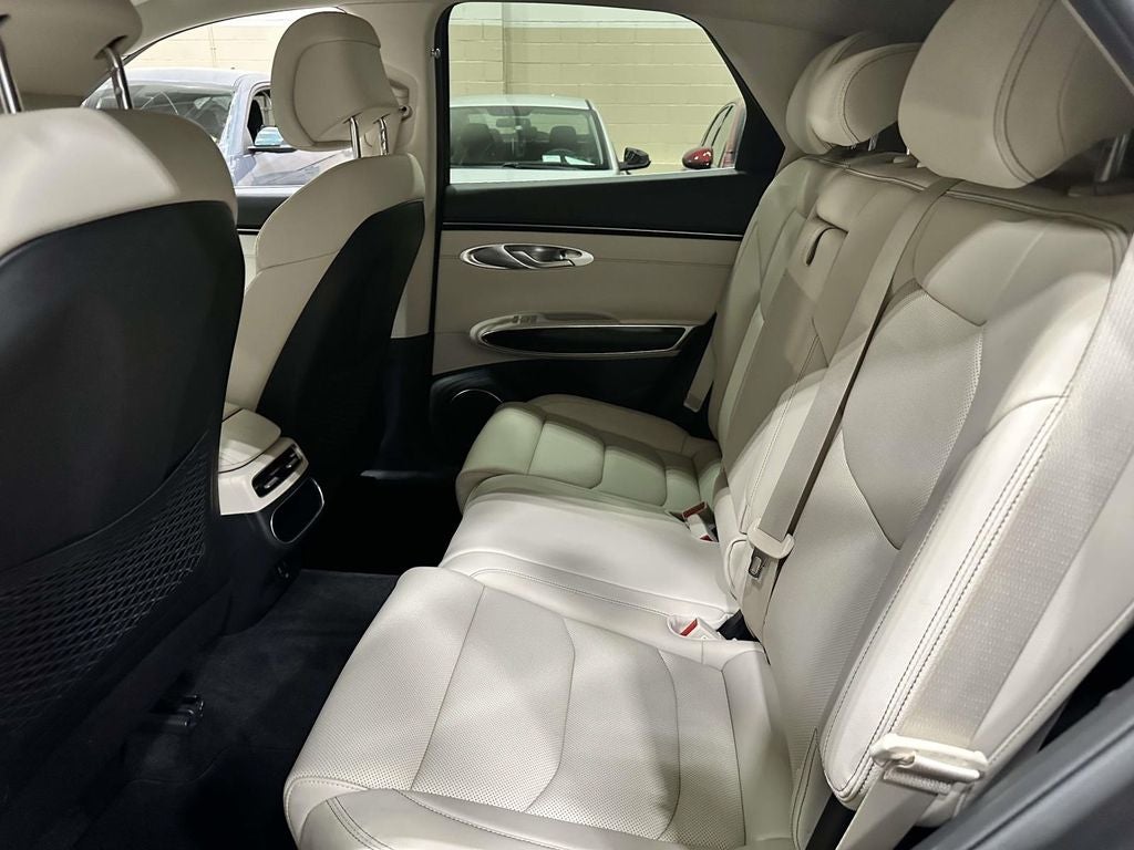 2023 Genesis GV70 2.5T