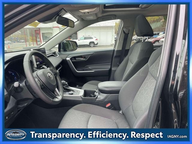 2023 Toyota RAV4 Hybrid XLE