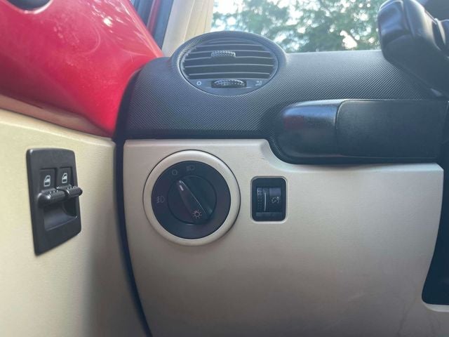 2005 Volkswagen Beetle GLS
