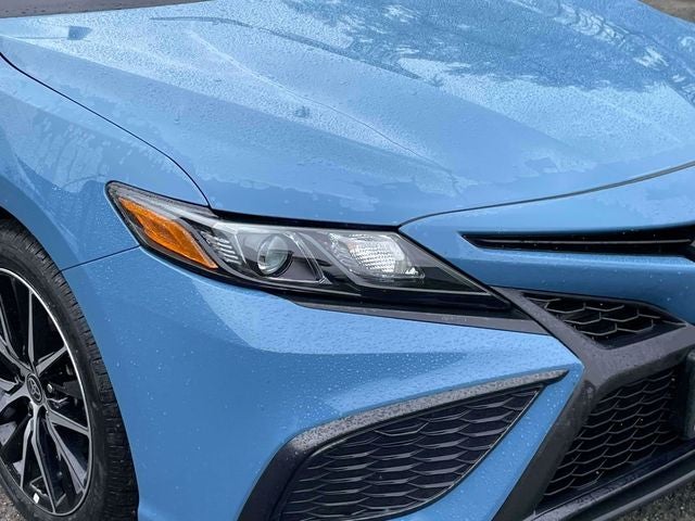 2024 Toyota Camry Hybrid SE