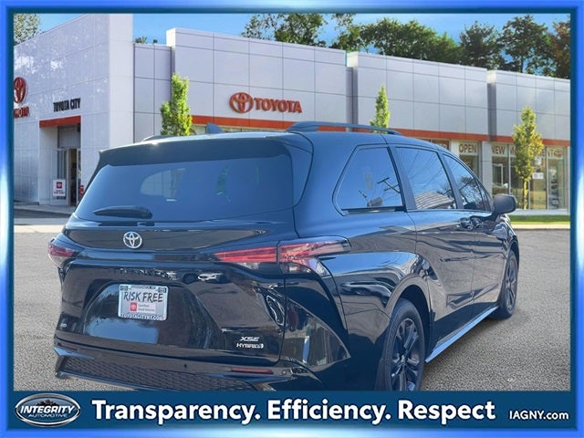 2024 Toyota Sienna XSE 7 Passenger