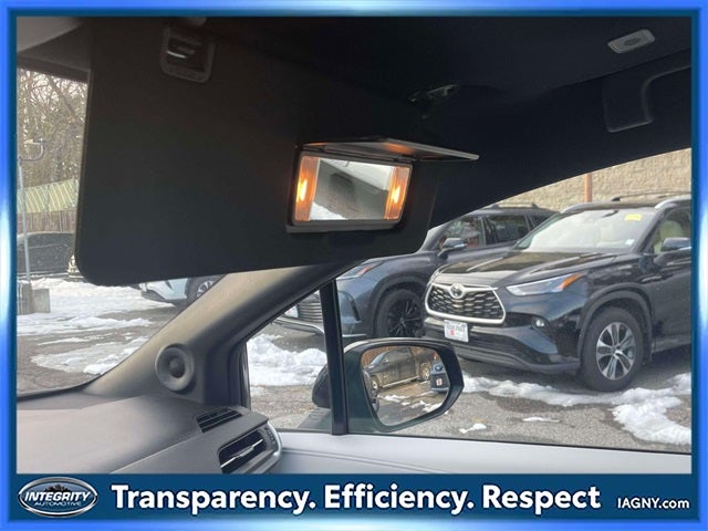 2025 Toyota Sienna XSE 7 Passenger