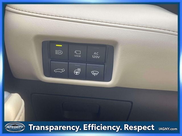 2021 Toyota Highlander Hybrid Platinum