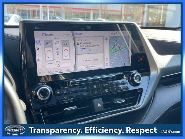 2021 Toyota Highlander Hybrid Platinum
